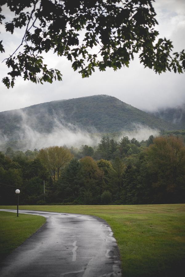 Aerie Inn Of Vermont 이스트도싯 외부 사진