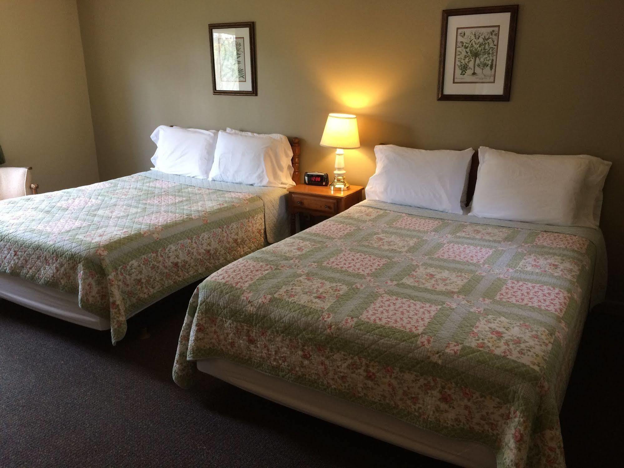 Aerie Inn Of Vermont 이스트도싯 외부 사진